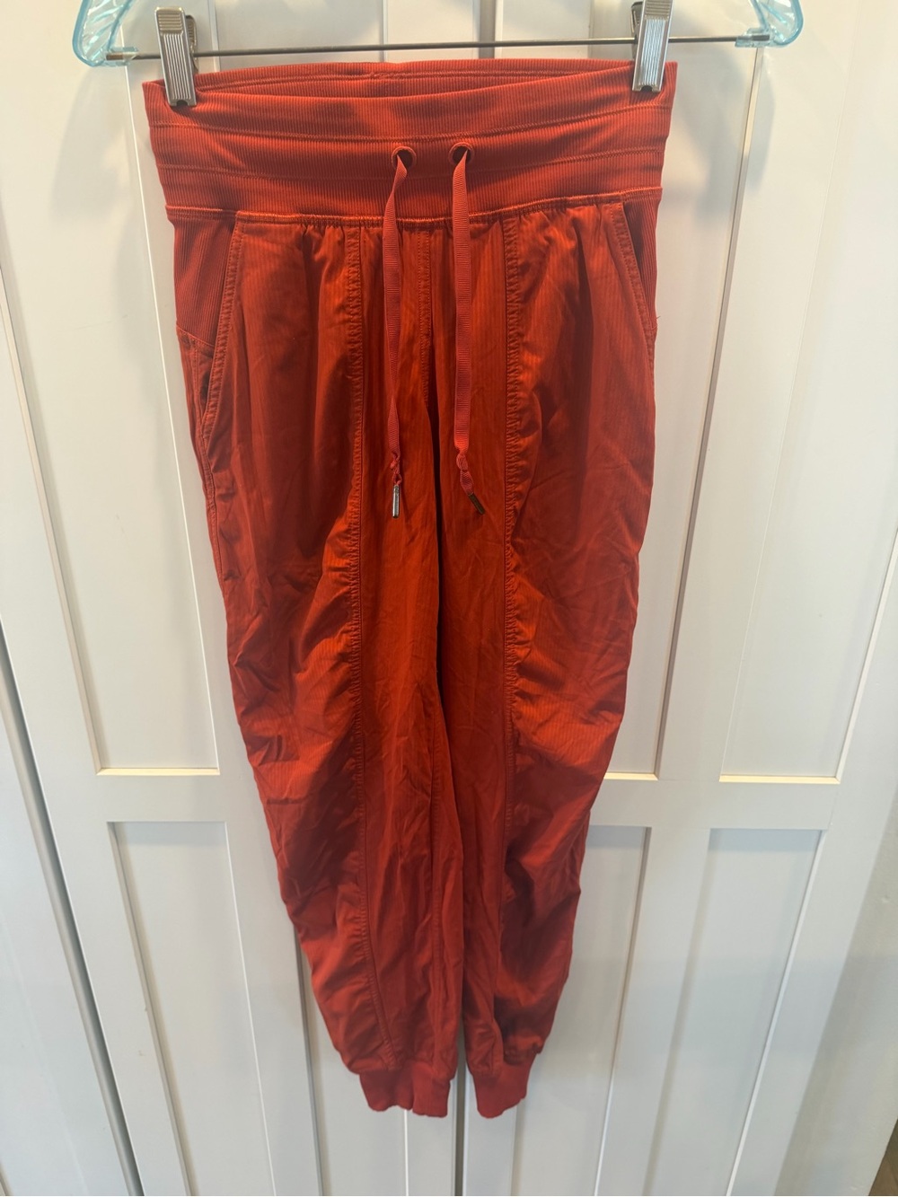 Size-0 lululemon Burnt Orange Drawstring Jogger legging
